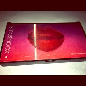 Smash box  Lipstick Palette and Makeup bag